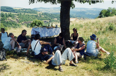 AVpicknick001-01