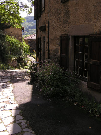 GM facade est 01