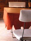 GM table chaise restaurant01