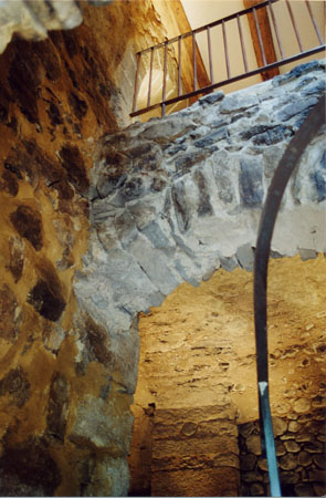 AVGM Cave 02